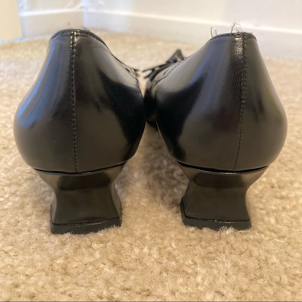 Stuart Weitzman Heels - Picture 5 of 8
